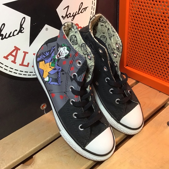 Converse x DC Comics Kids Low Top 'Jokers' - Picture 3 of 8